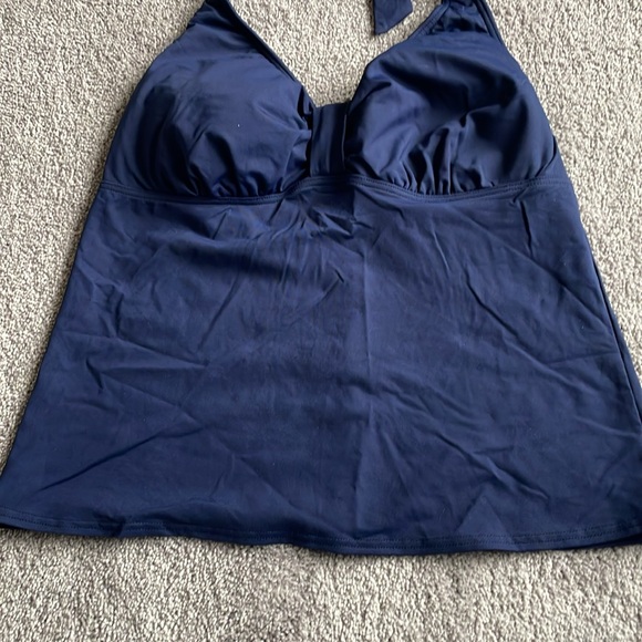Lands end blue halter swimsuit top deep sea size 14 beaches living seperate new - Picture 3 of 7